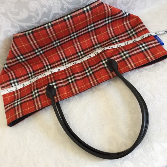 Burberry red check tote. Large - Picture 5 of 11